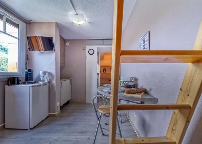 Soyouz Vanguard-98 By Interhome Le Corbier